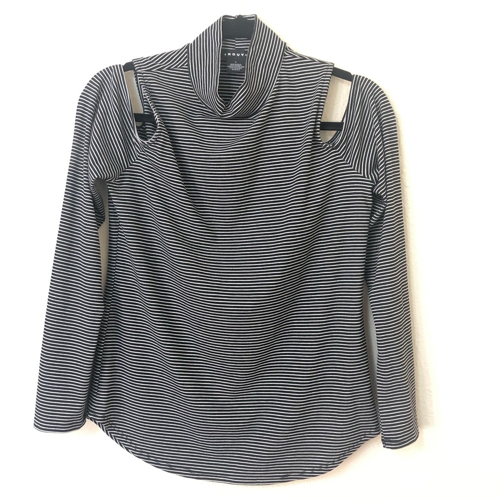 Black & White Striped Cold Shoulder Shirt